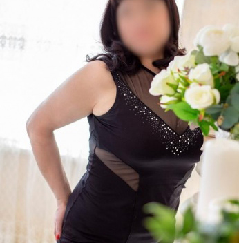 ✨ Я готова сделать все, чтобы реализовать твои самые смелые фантазии. 💋 Я создана, чтобы доставить тебе незабываемое удовольствие и наслаждение. 😈 Я опытная и красивая, с изумительными формами и нежной кожей. 👄 Мои фото 100% реальные, самые горячие и соблазнительные. 📸 У меня есть множество доказательств удовольствия, которое я уже принесла моим клиентам. 💕 Со мной ты позабудешь обо всем и окунешься в мир наслаждения и настоящей страсти. 🔥 Не упусти шанс испытать незабываемые ощущения со мной. Звони прямо сейчас и узнай, как я могу сделать твою ночь в Москве особенной! 💫 Маринка